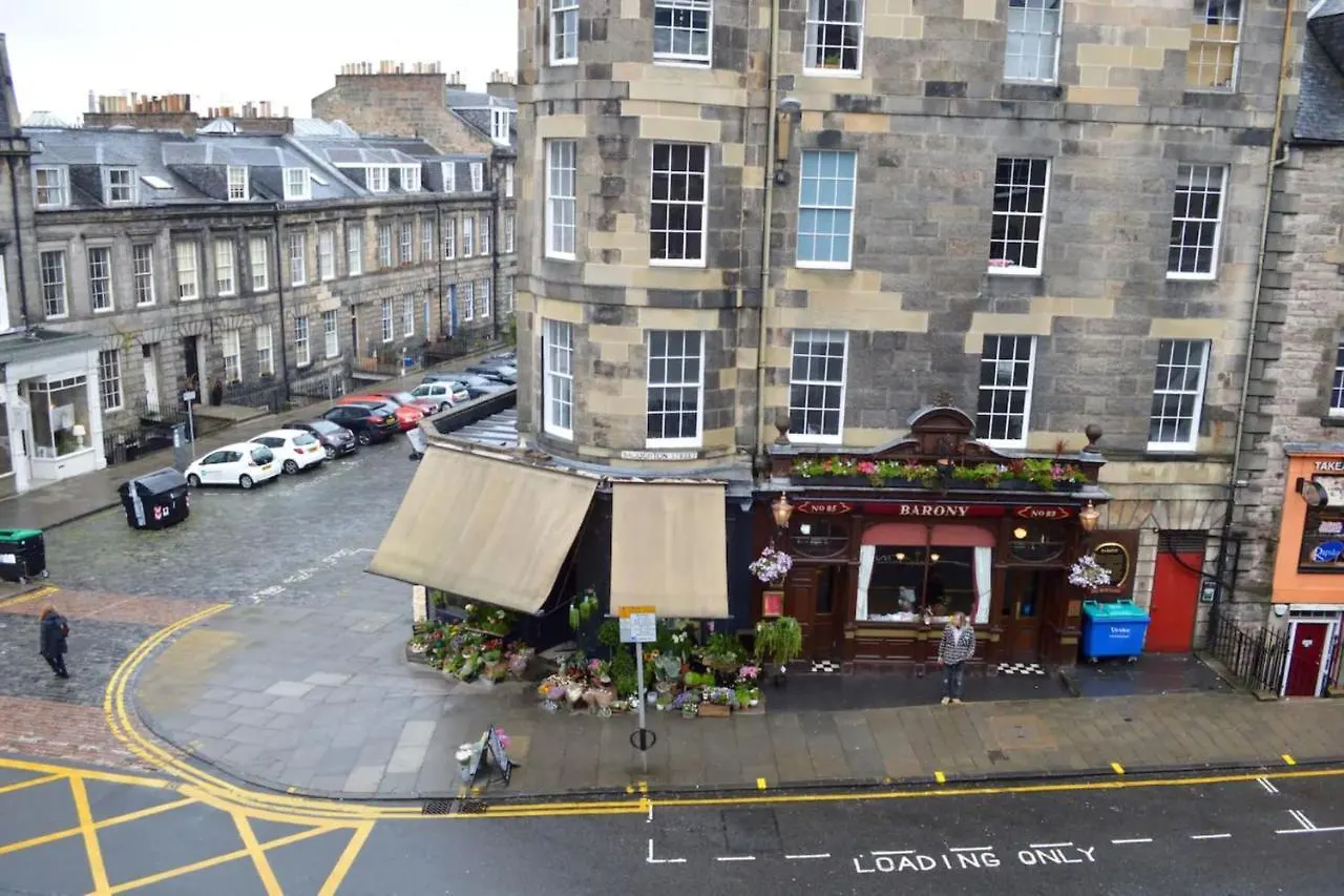 Large Central Edinburgh New Town Flat Apartment